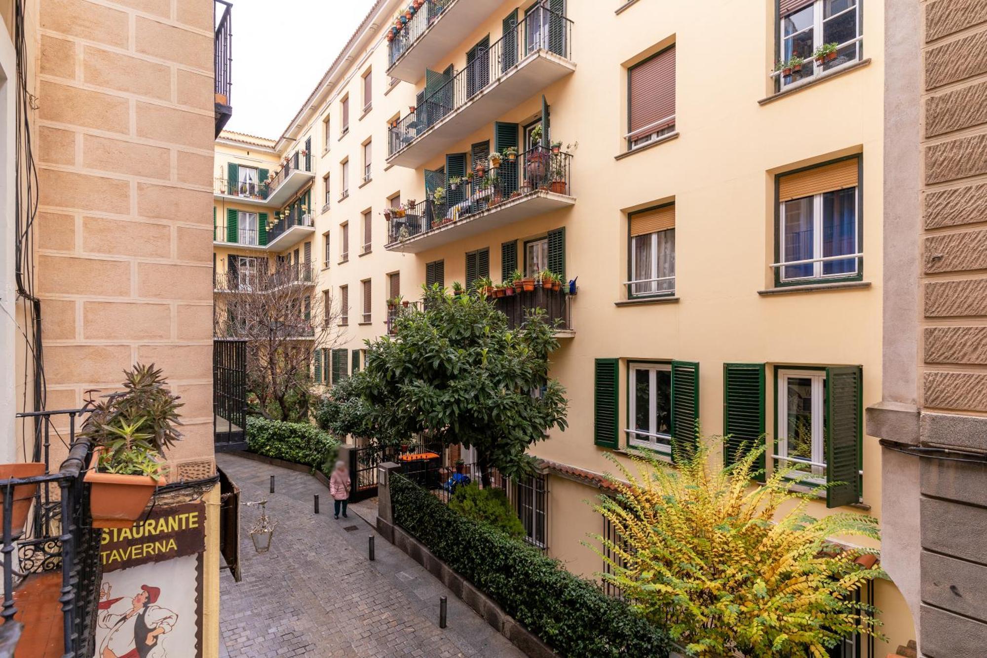 Spacious Modern-3Bedrooms 2Bathrooms-Plaza Mayor Madrid Buitenkant foto