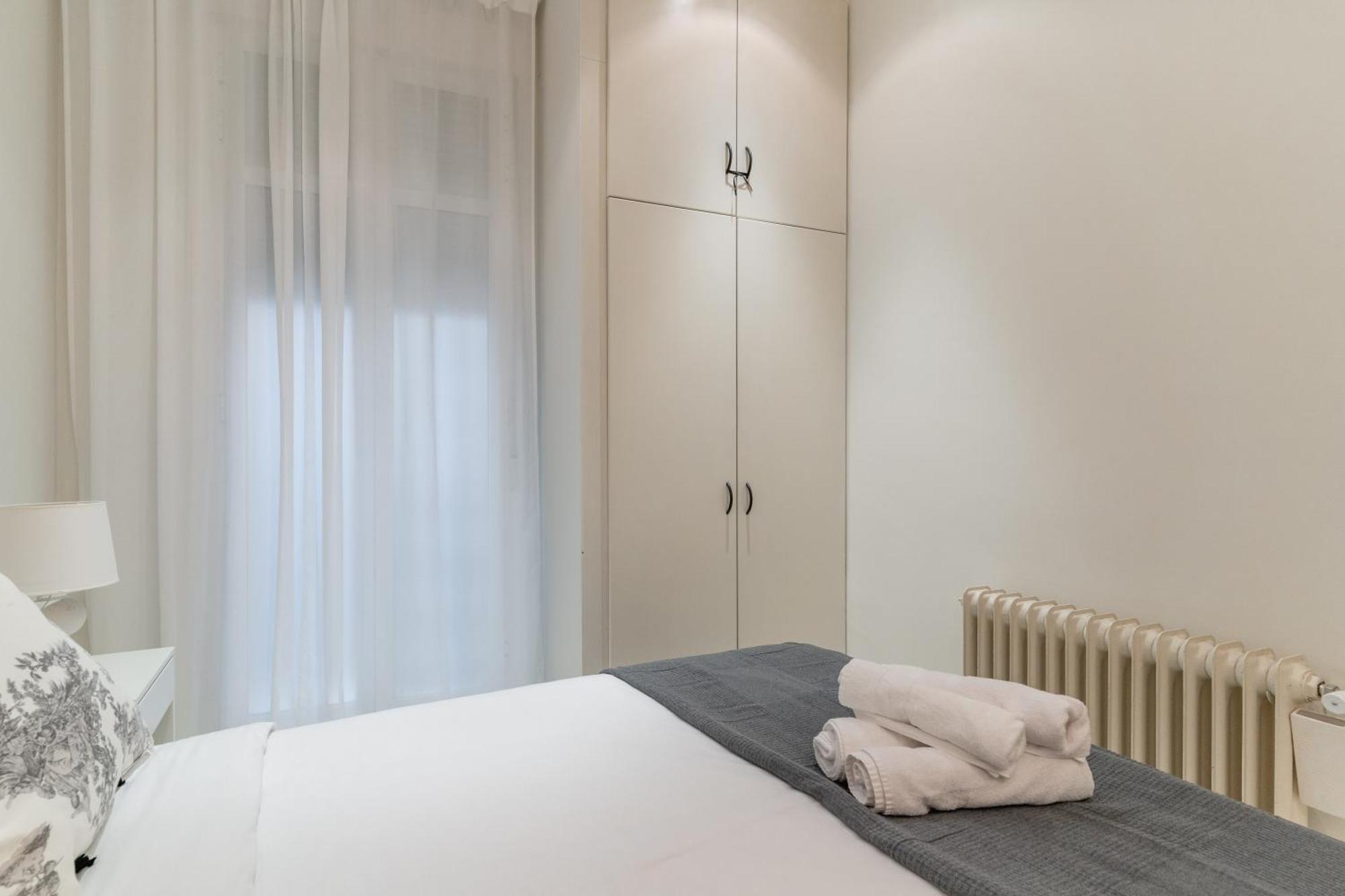 Spacious Modern-3Bedrooms 2Bathrooms-Plaza Mayor Madrid Buitenkant foto