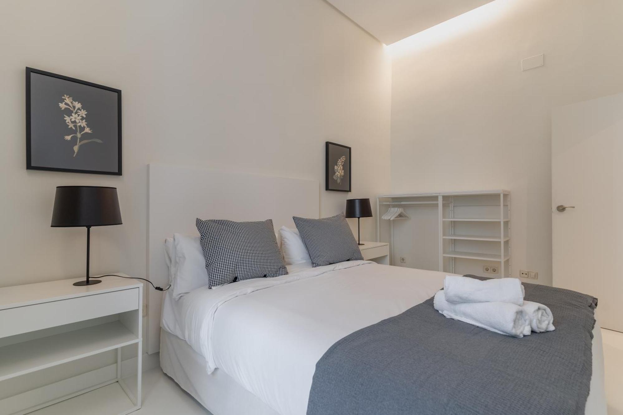 Spacious Modern-3Bedrooms 2Bathrooms-Plaza Mayor Madrid Buitenkant foto