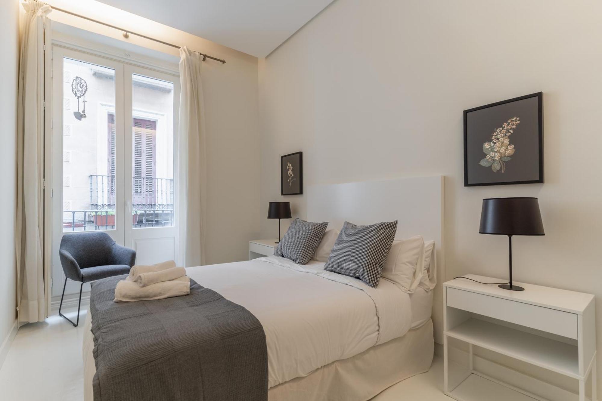 Spacious Modern-3Bedrooms 2Bathrooms-Plaza Mayor Madrid Buitenkant foto