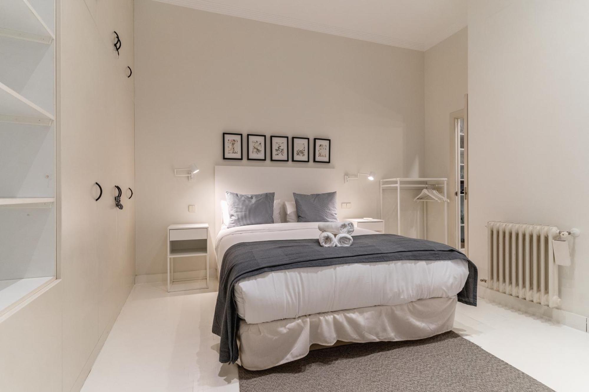 Spacious Modern-3Bedrooms 2Bathrooms-Plaza Mayor Madrid Buitenkant foto