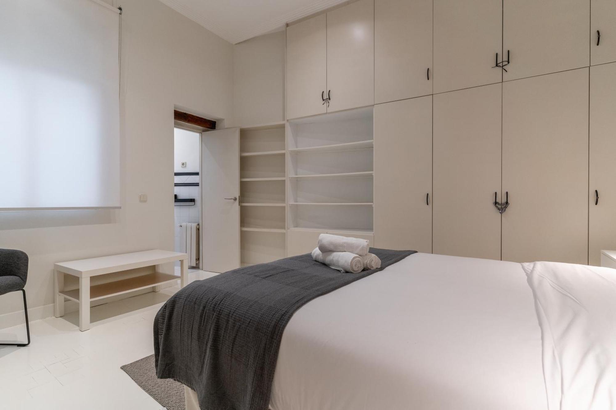 Spacious Modern-3Bedrooms 2Bathrooms-Plaza Mayor Madrid Buitenkant foto